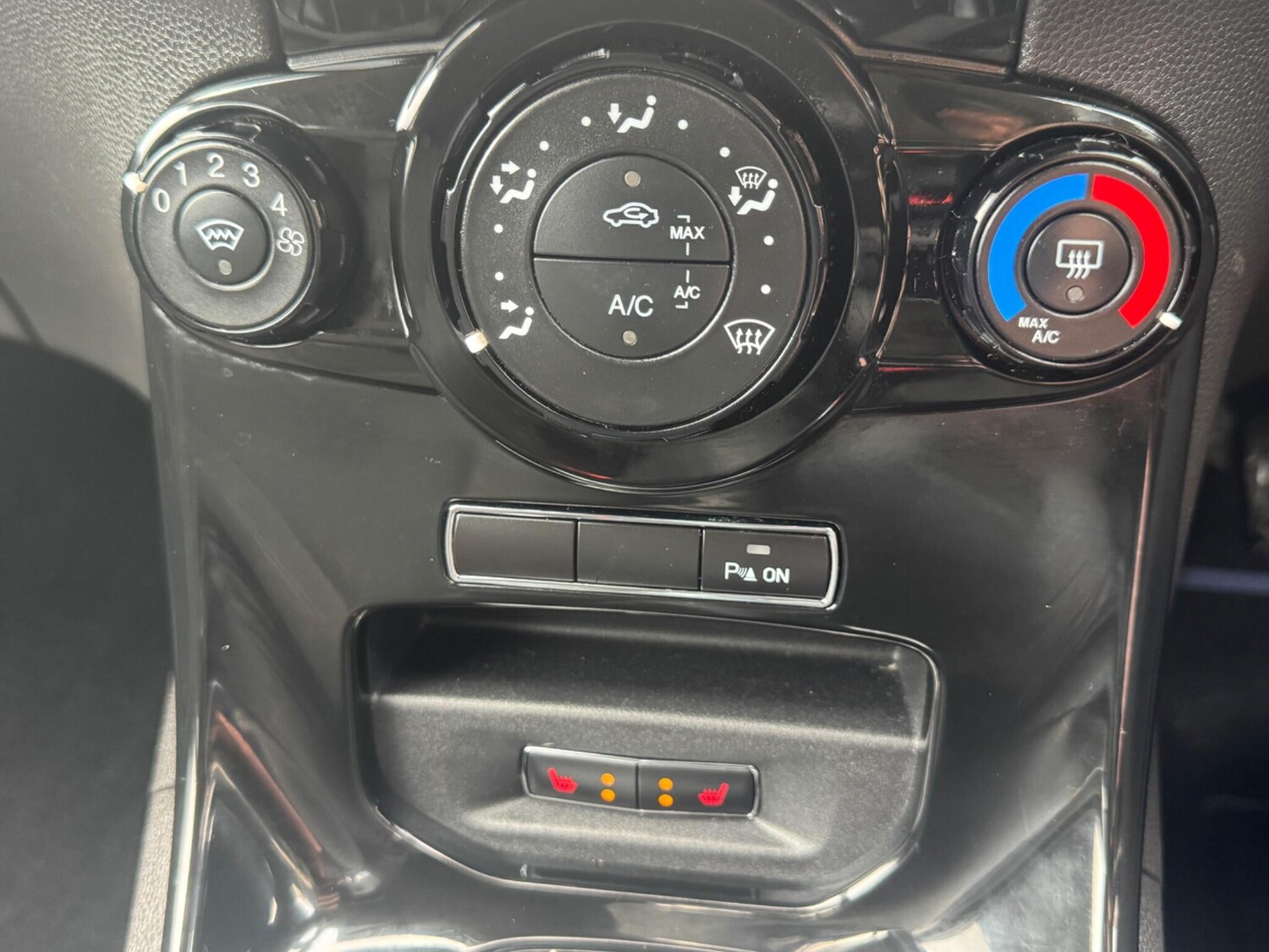 Used Ford Fiesta 2016 for sale - 77908645: Photo 42