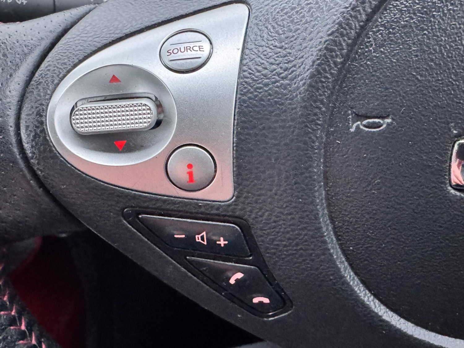 Used Nissan Juke 2016 for sale - 77426034: Photo 42