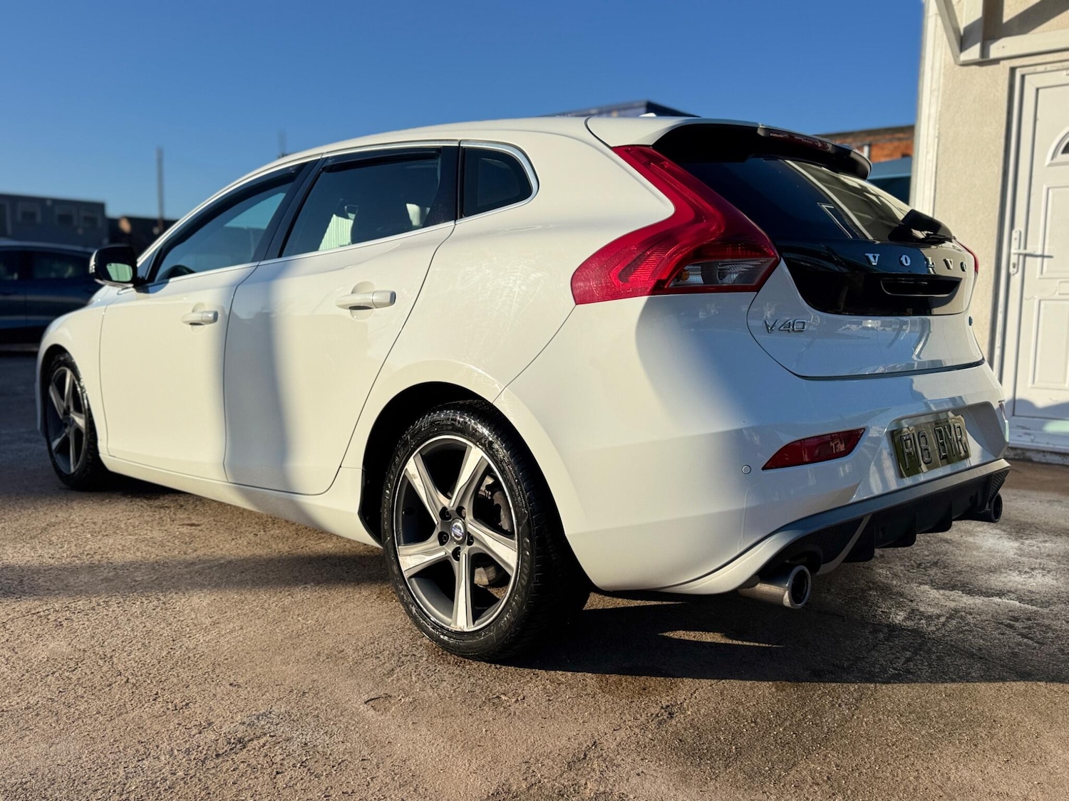 Used Volvo V40 2014 for sale - 77163436: Photo 13