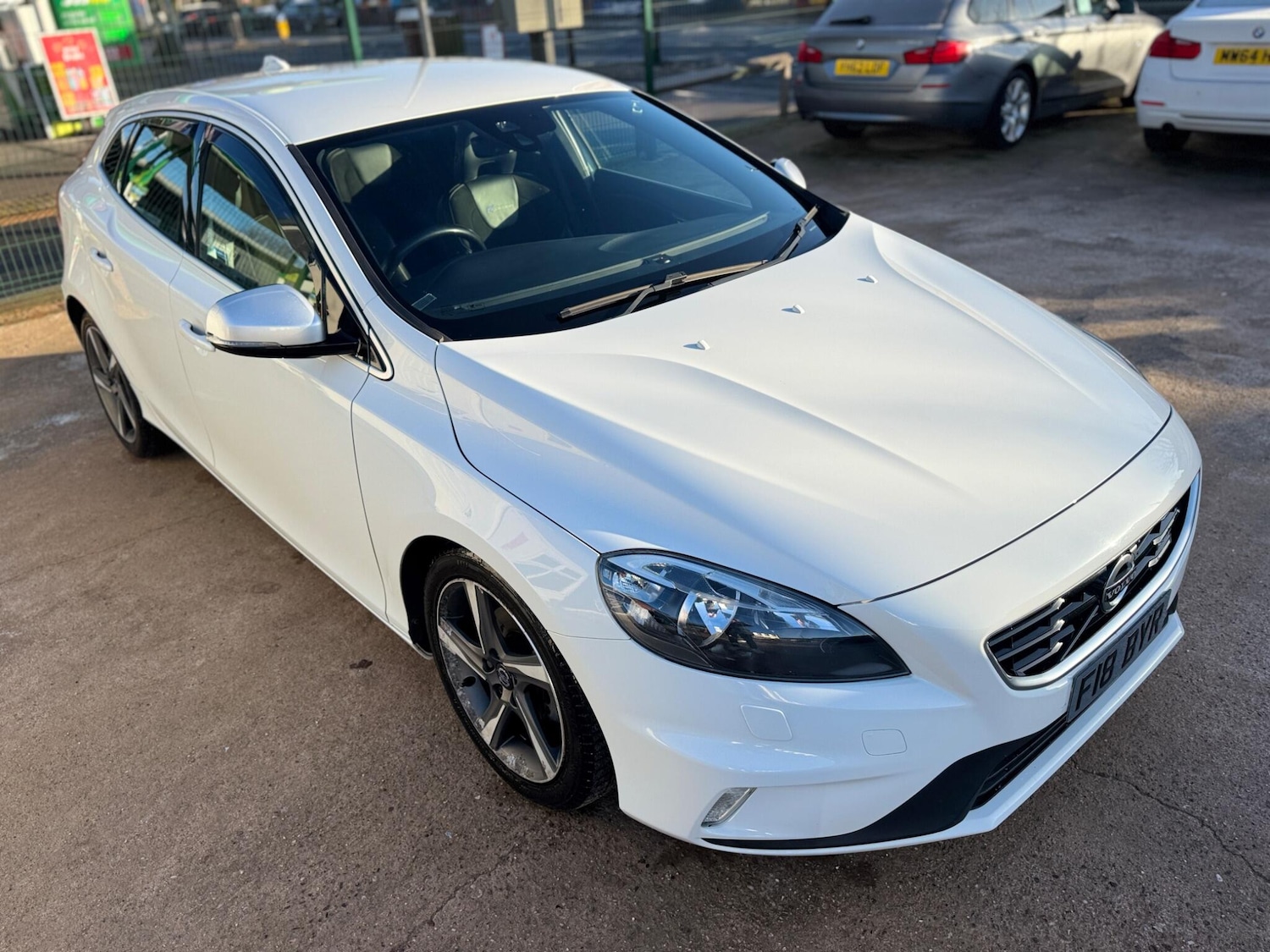 Used Volvo V40 2014 for sale - 77163436: Photo 14