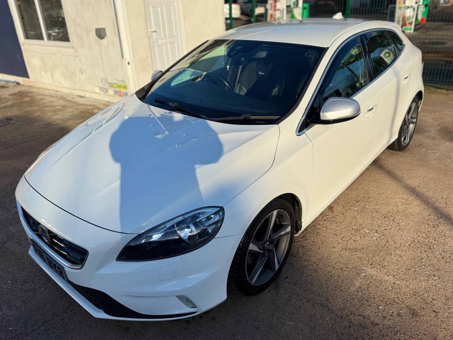 Used Volvo V40 2014 for sale - 77163436: Photo 15