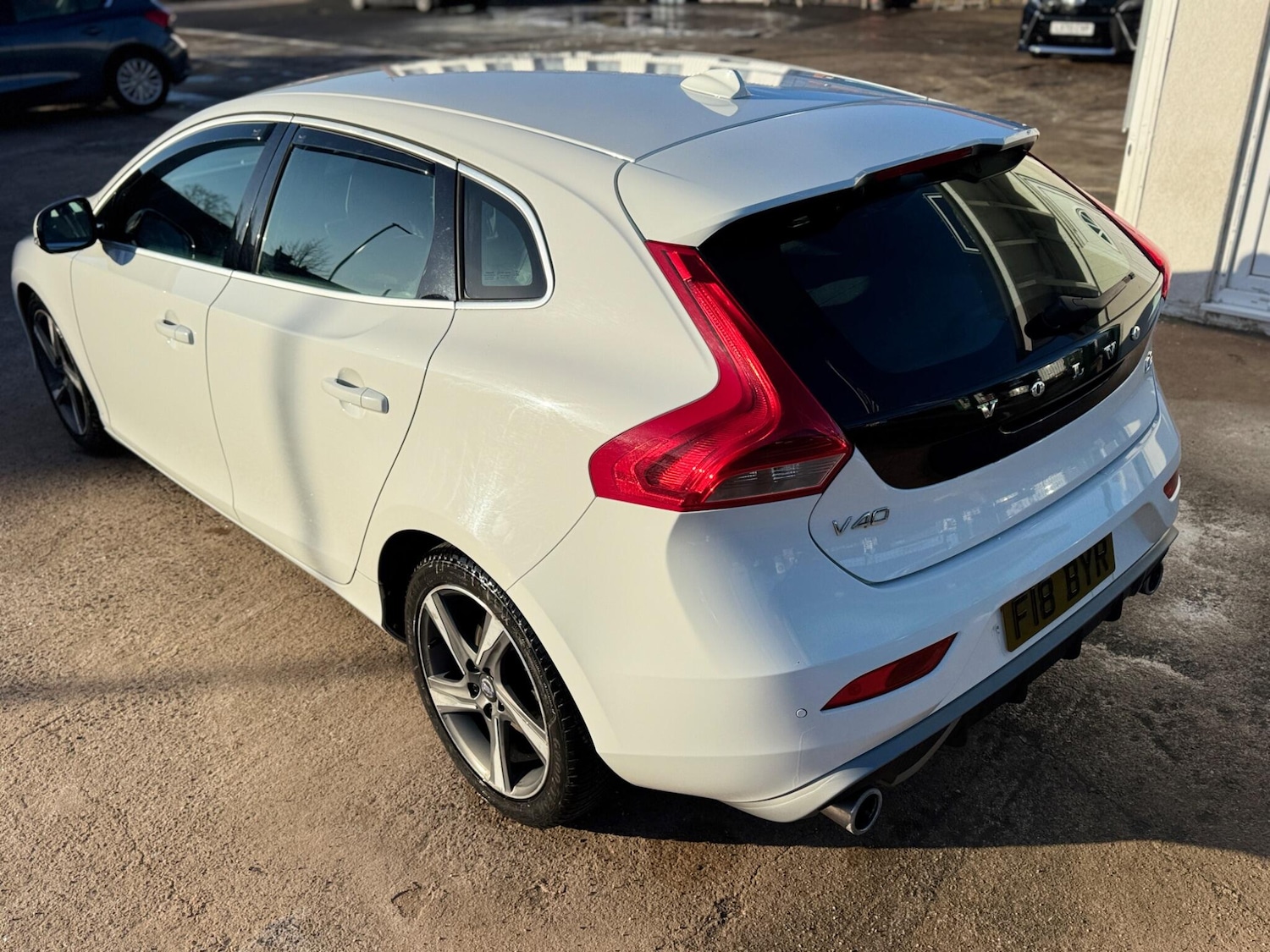 Used Volvo V40 2014 for sale - 77163436: Photo 16