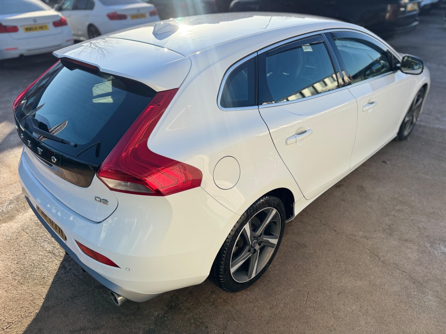 Used Volvo V40 2014 for sale - 77163436: Photo 18