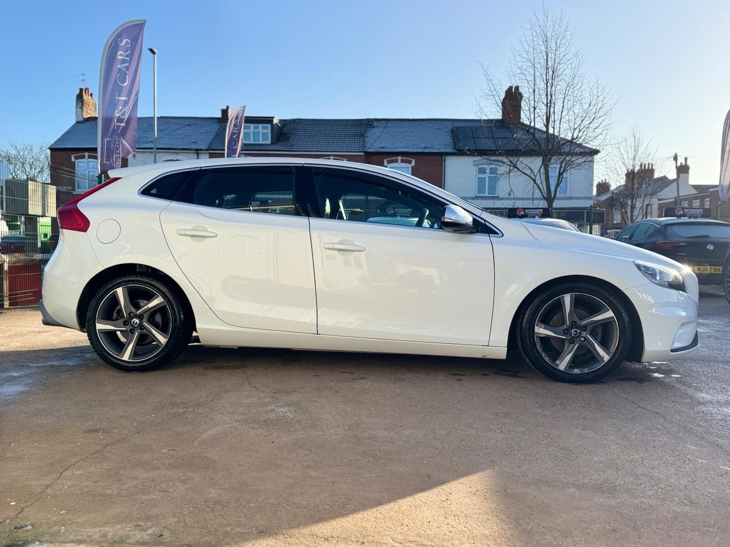 Used Volvo V40 2014 for sale - 77163436: Photo 20