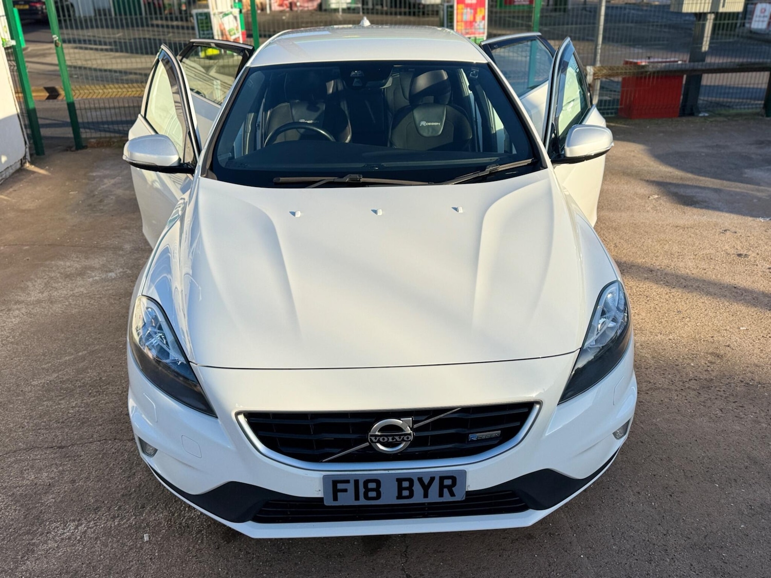 Used Volvo V40 2014 for sale - 77163436: Photo 21