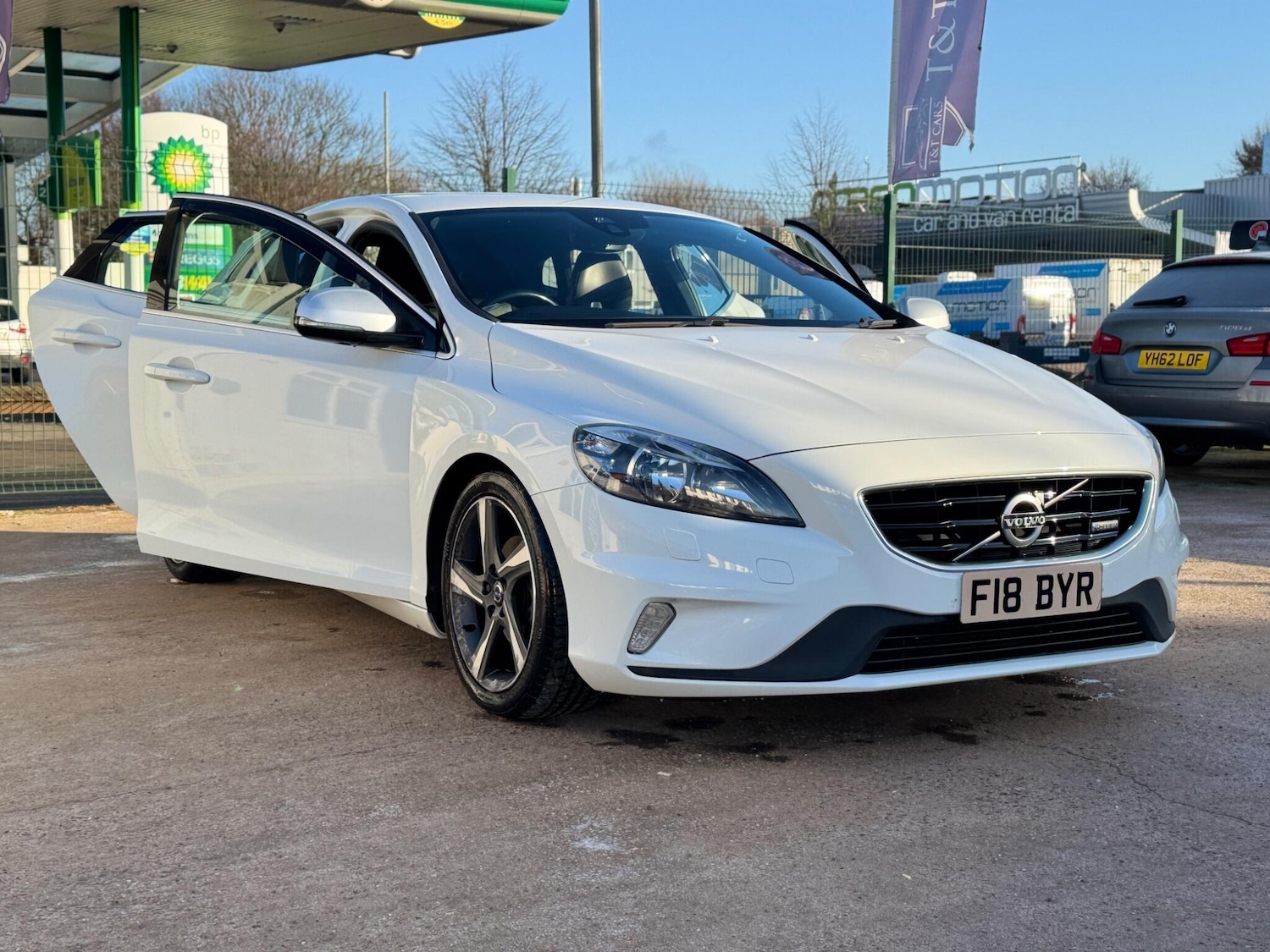 Used Volvo V40 2014 for sale - 77163436: Photo 22