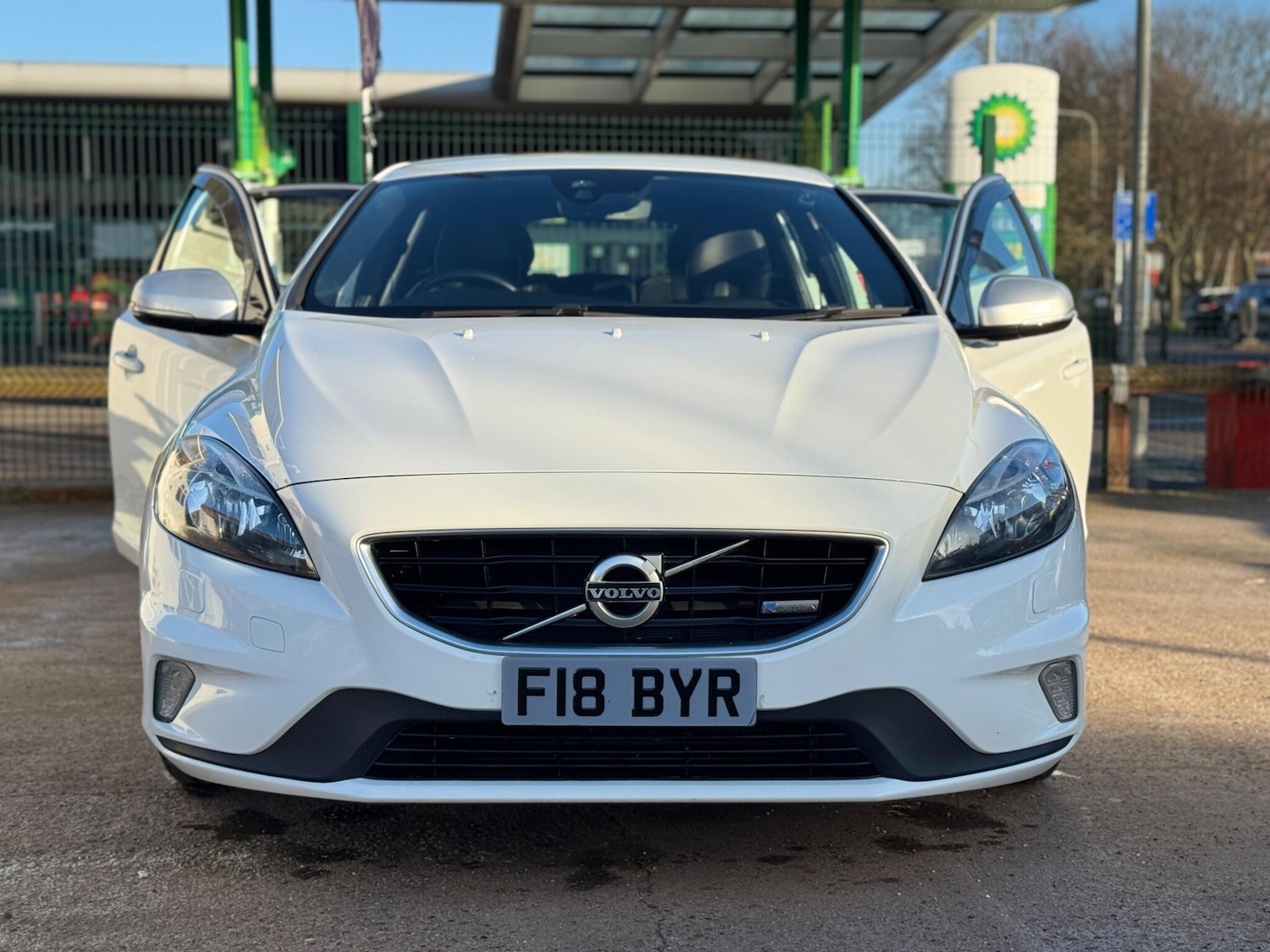 Used Volvo V40 2014 for sale - 77163436: Photo 24