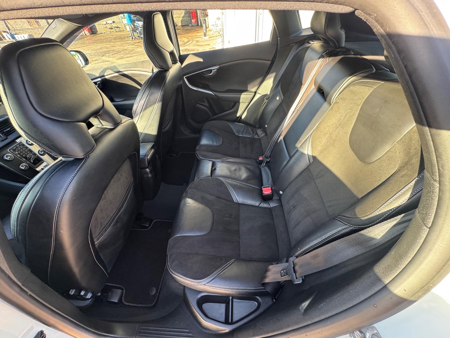 Used Volvo V40 2014 for sale - 77163436: Photo 33