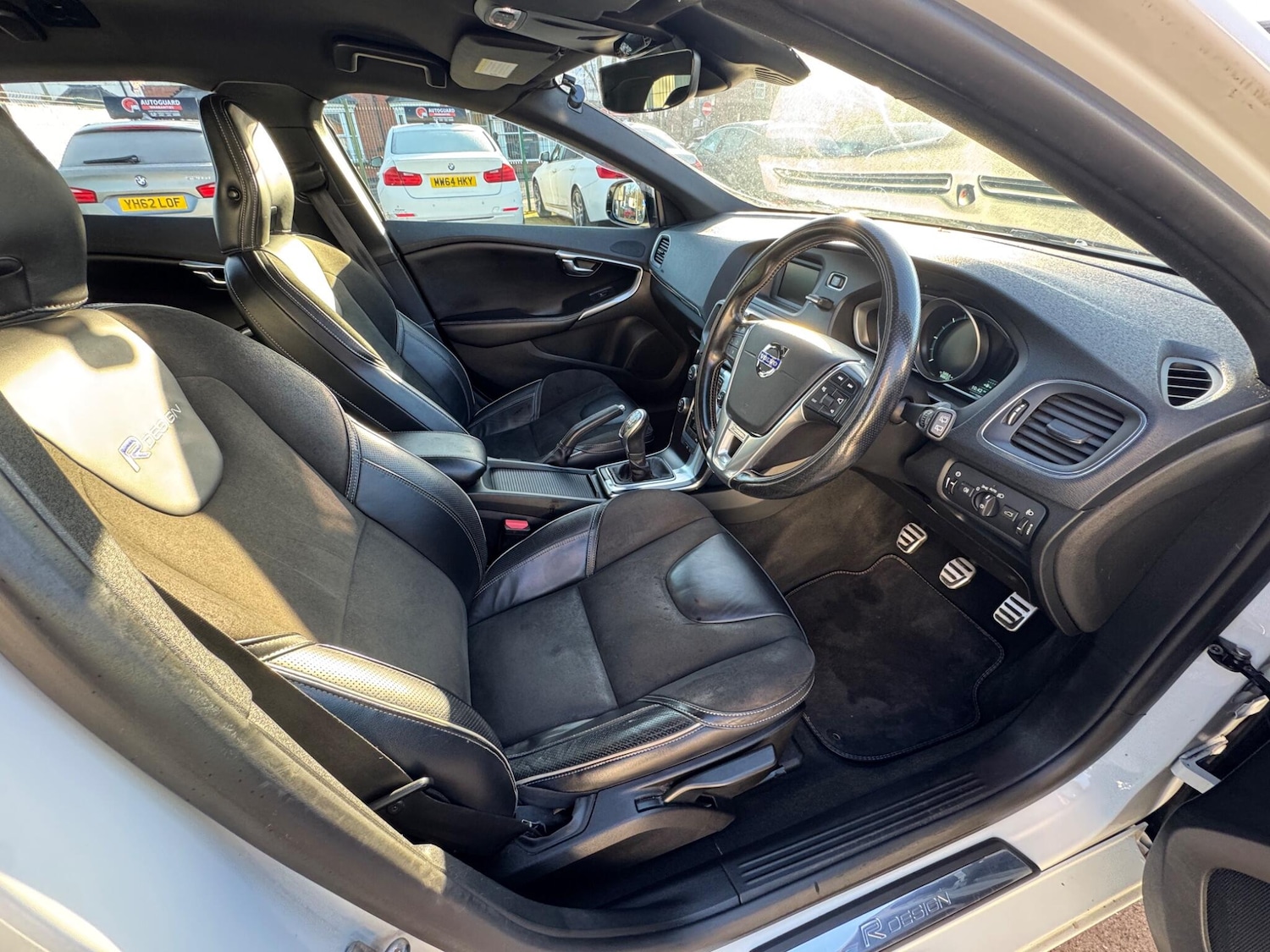 Used Volvo V40 2014 for sale - 77163436: Photo 4