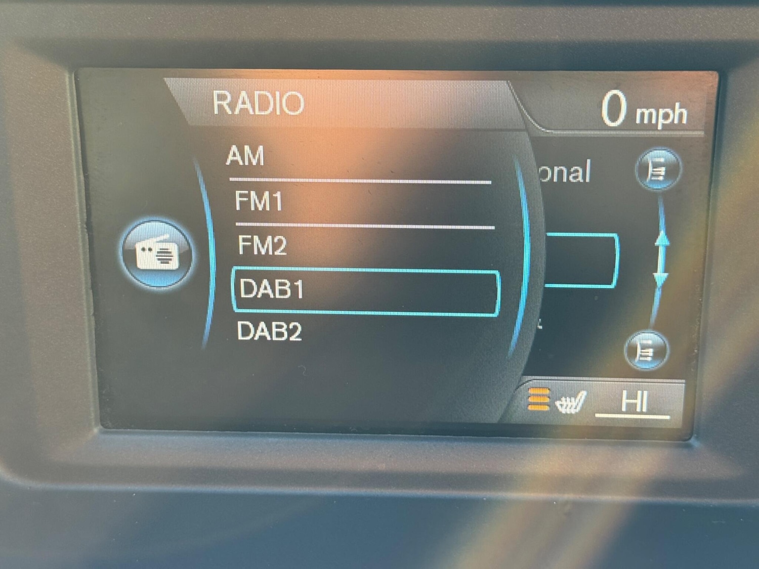 Used Volvo V40 2014 for sale - 77163436: Photo 44