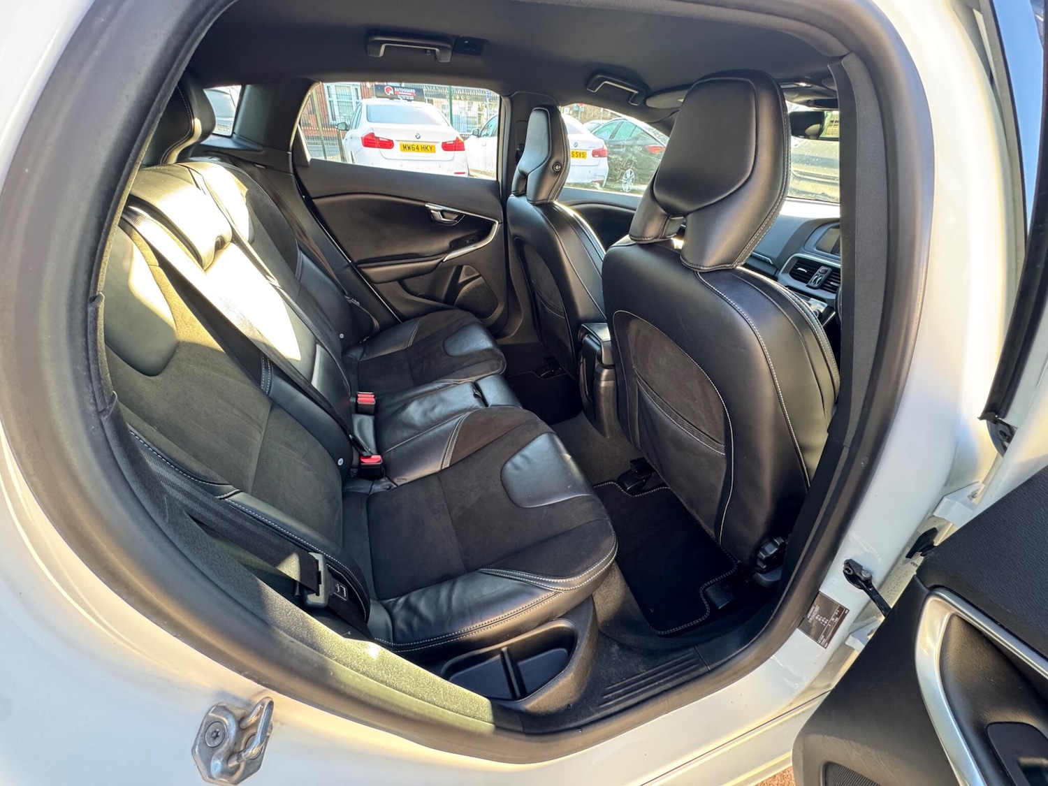 Used Volvo V40 2014 for sale - 77163436: Photo 5