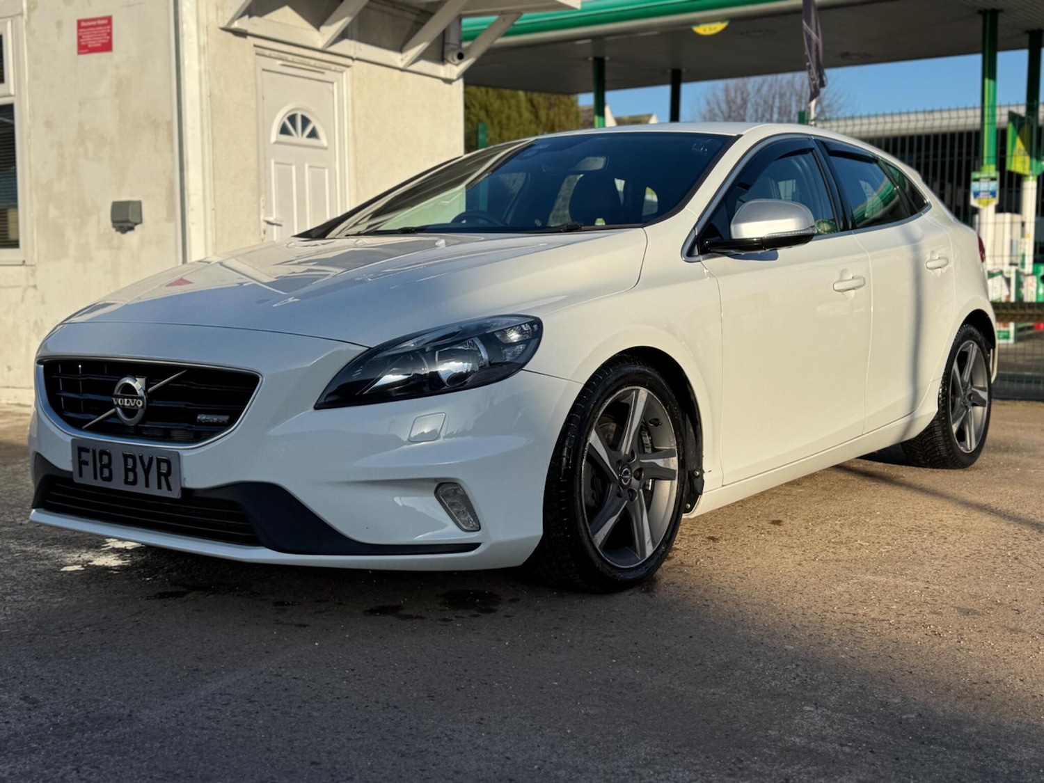 Used Volvo V40 2014 for sale - 77163436: Photo 9