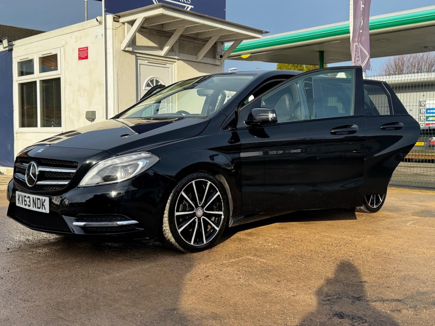 Used Mercedes-Benz B Class 2013 for sale - 77203176: Photo 23