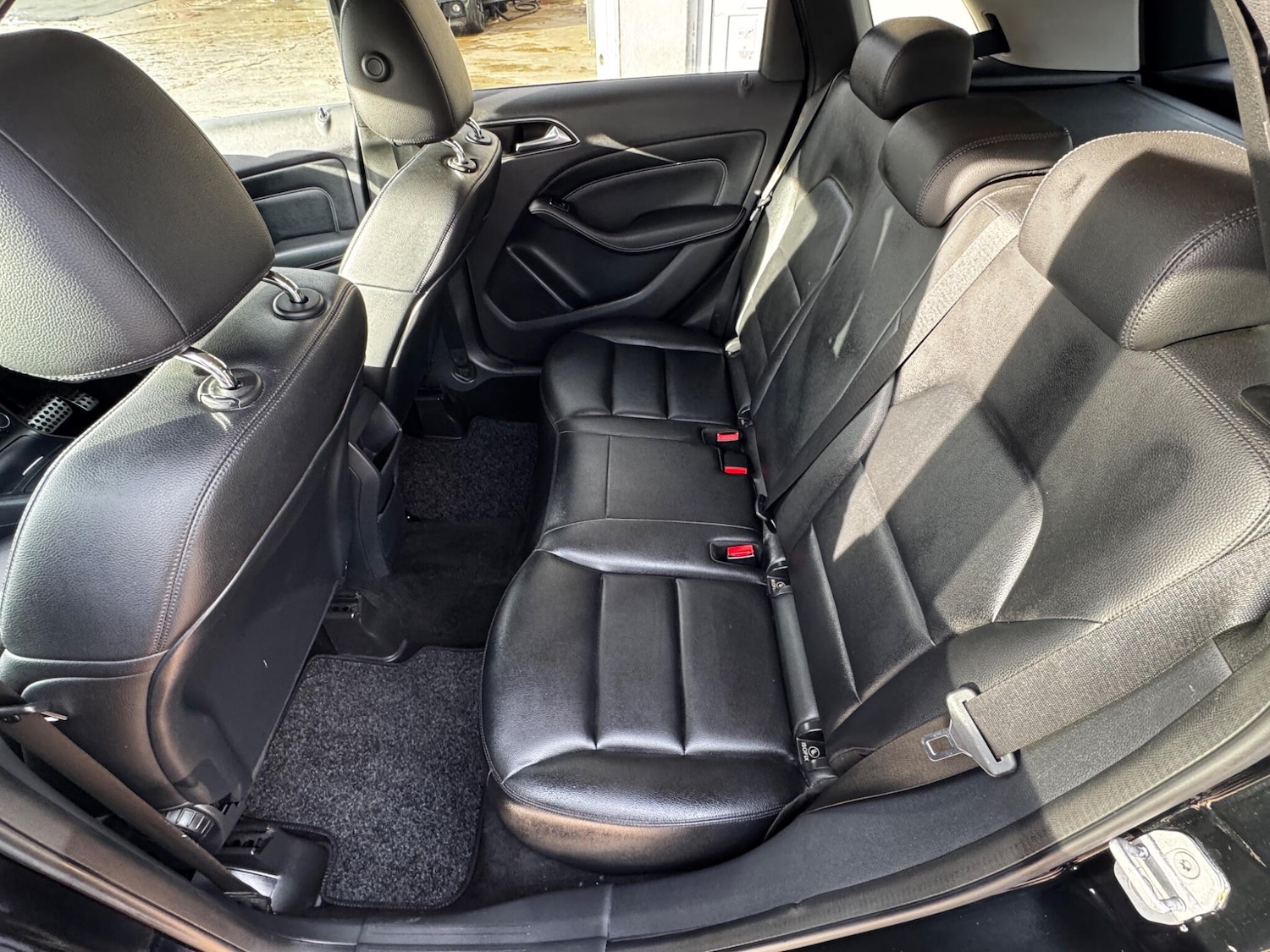 Used Mercedes-Benz B Class 2013 for sale - 77203176: Photo 33