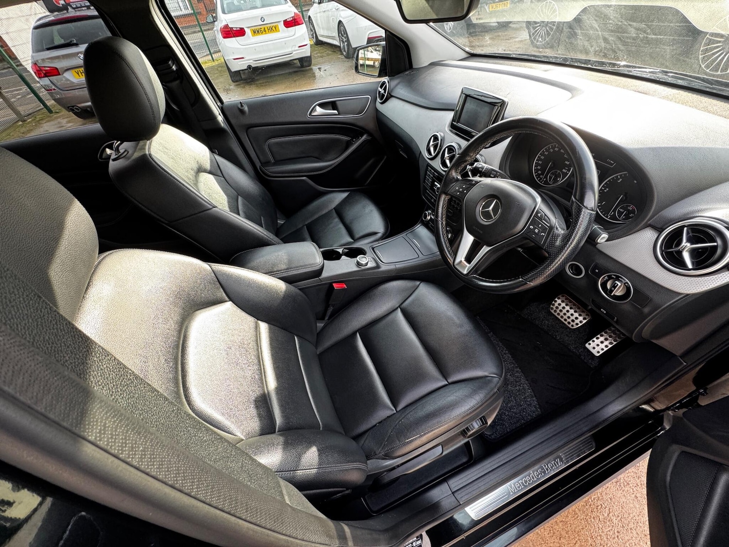 Used Mercedes-Benz B Class 2013 for sale - 77203176: Photo 4