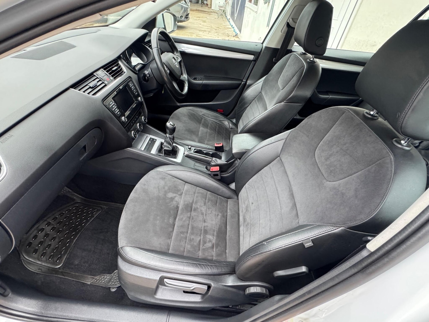 Used Skoda Octavia 2014 for sale - 77067271: Photo 9