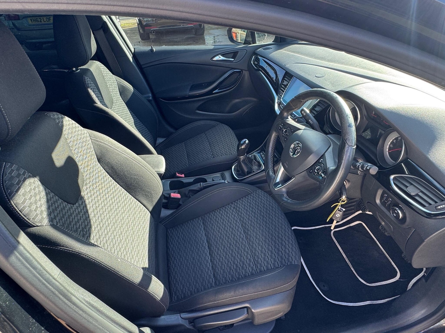 Used Vauxhall Astra 2016 for sale - 76446465: Photo 4