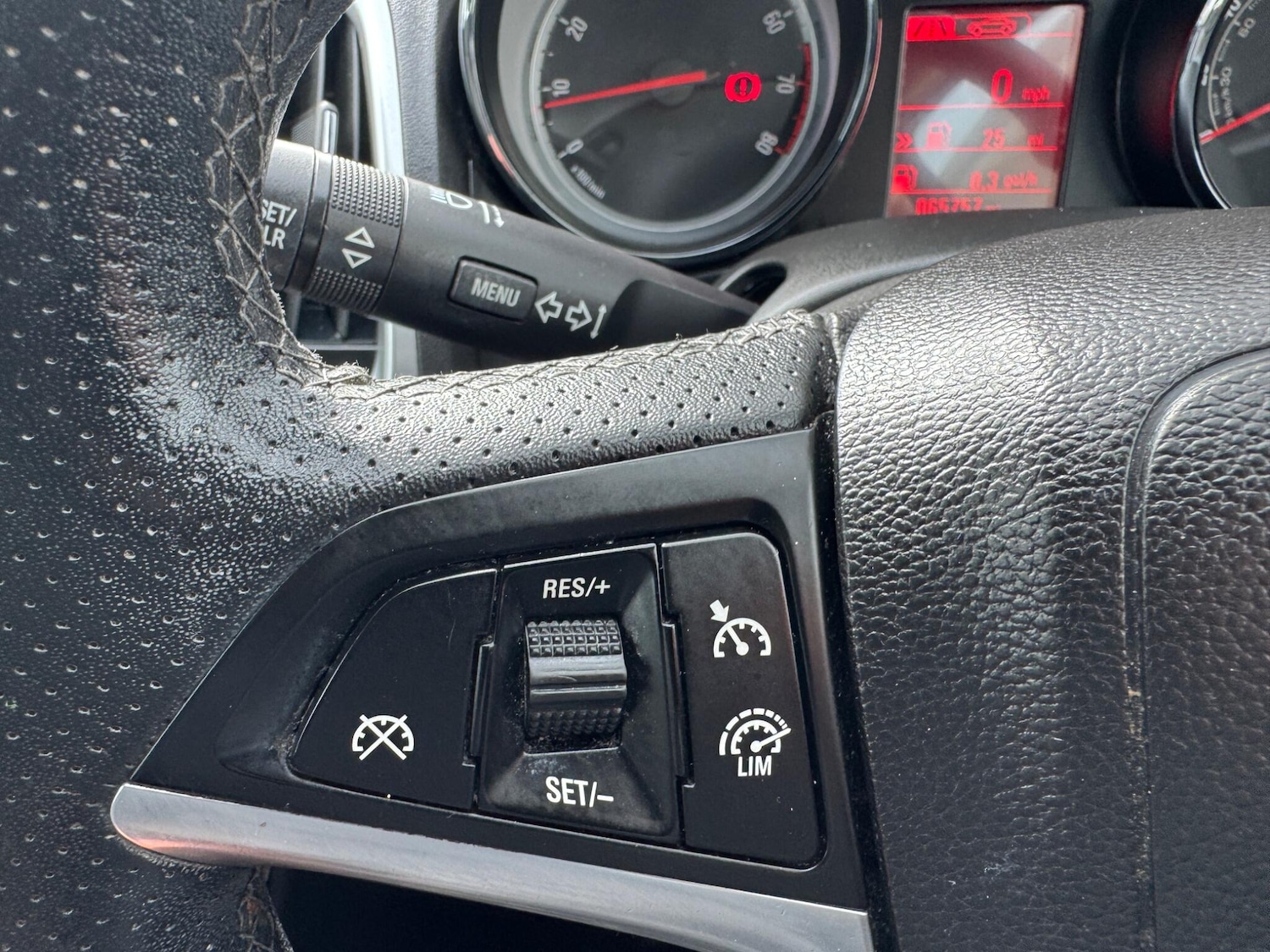 Used Vauxhall Astra for sale - 78136245: Photo 39