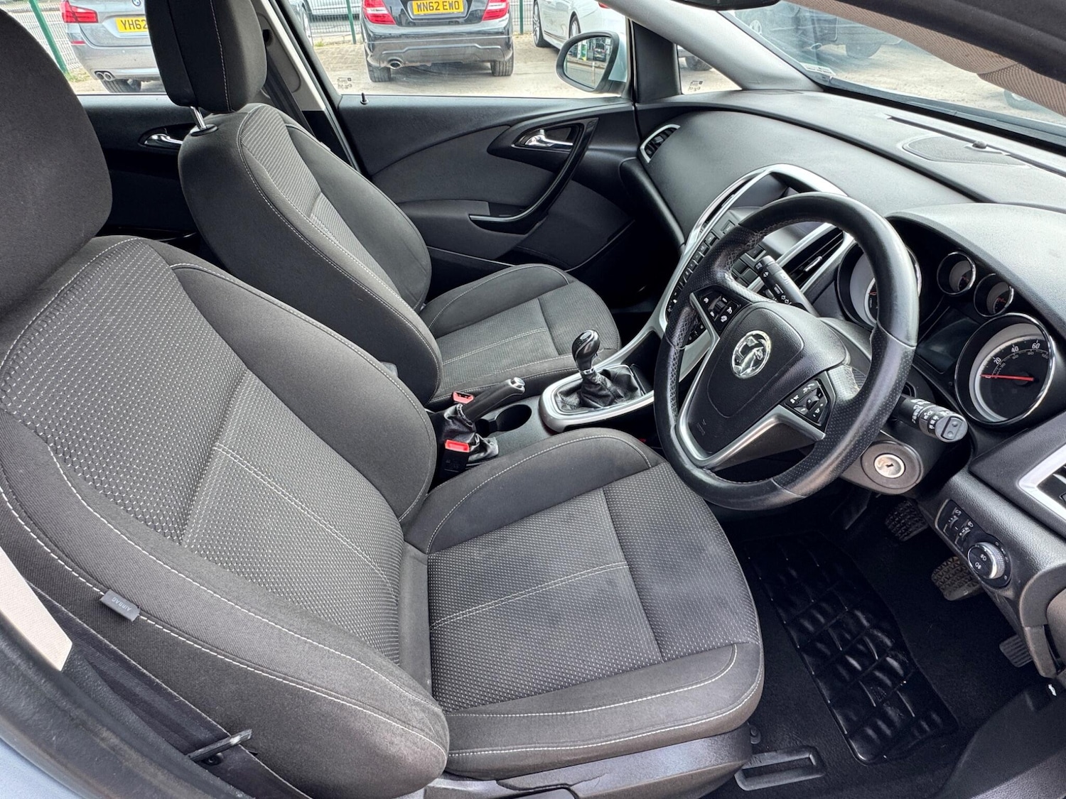 Used Vauxhall Astra for sale - 78136245: Photo 4