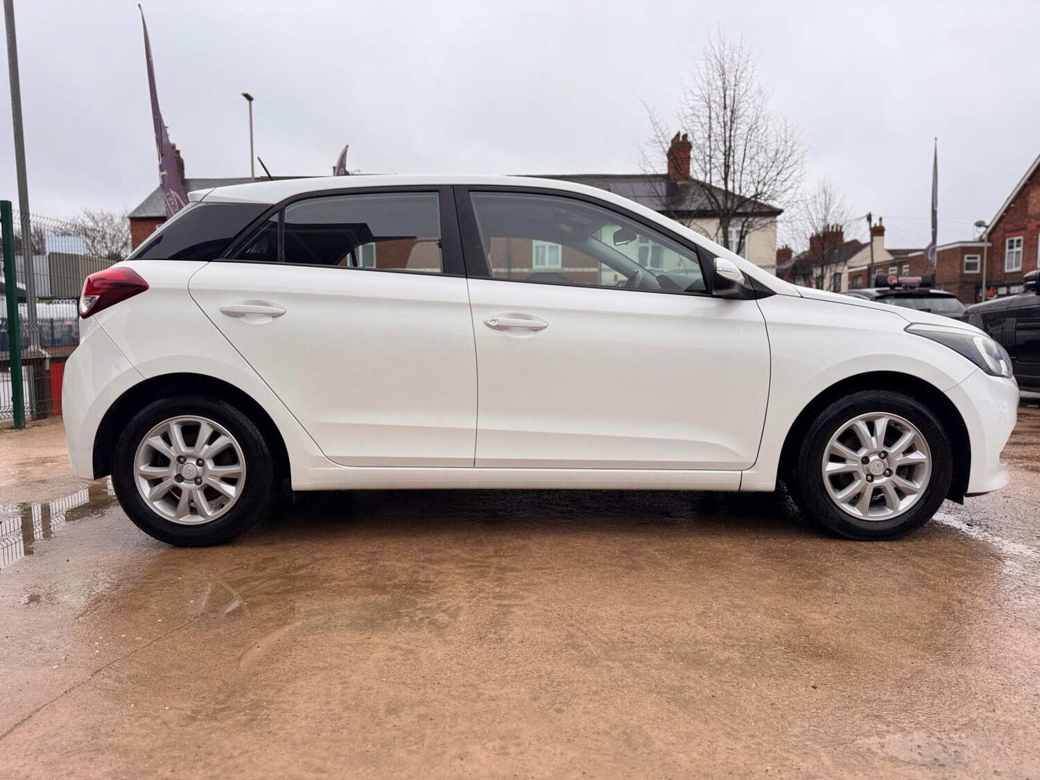 Used Hyundai i20 2017 for sale - 77278554: Photo 20