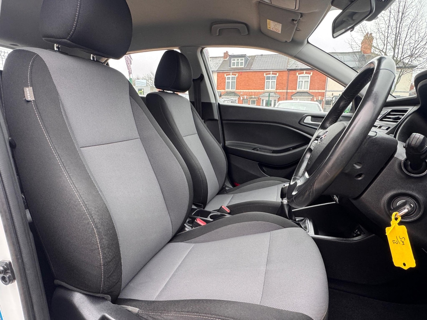 Used Hyundai i20 2017 for sale - 77278554: Photo 5