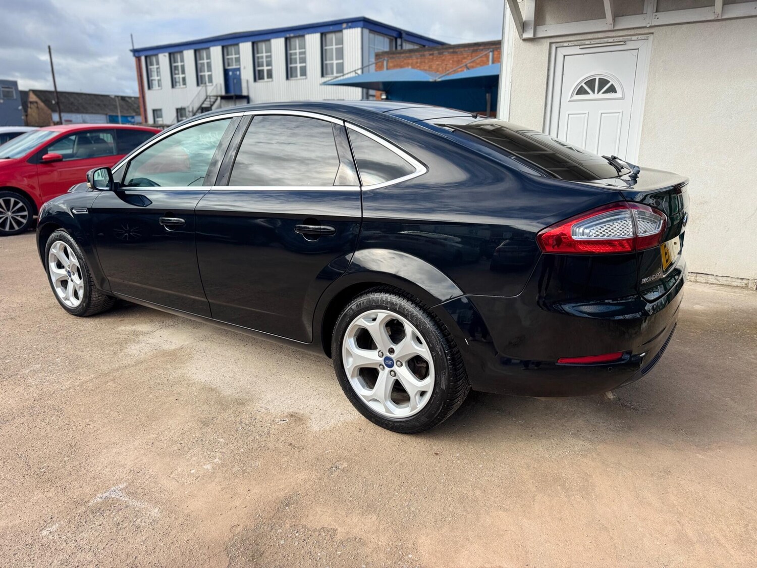 Used Ford Mondeo 2011 for sale - 77838620: Photo 13