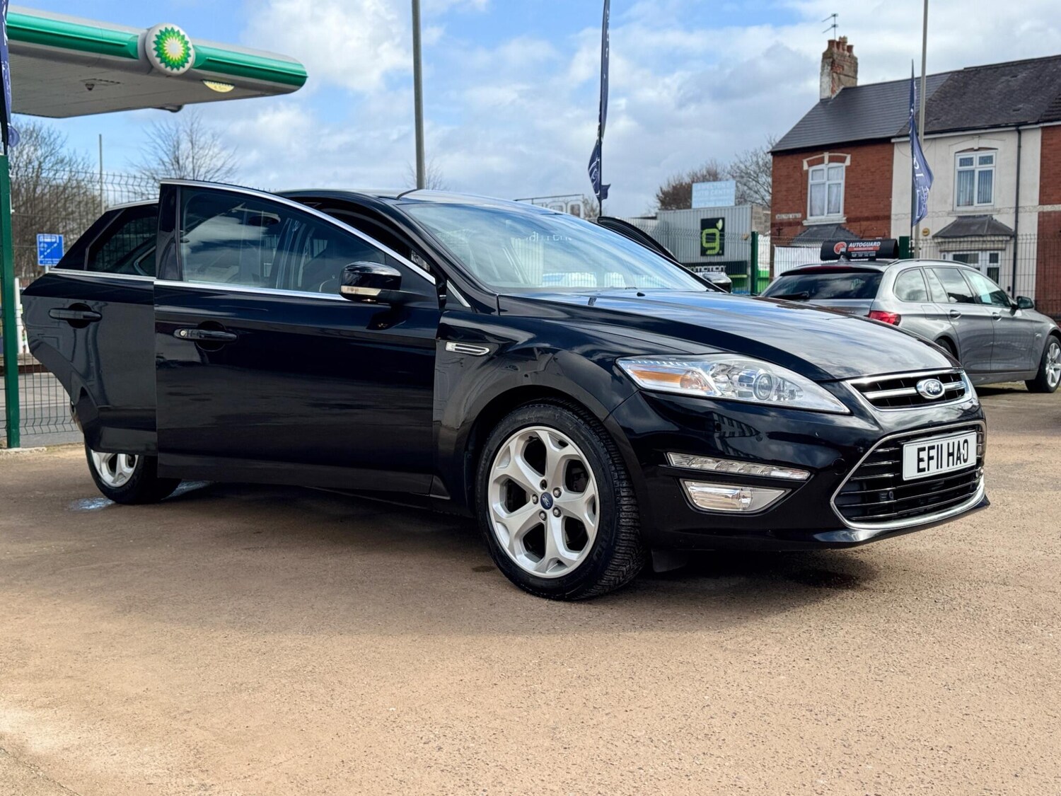 Used Ford Mondeo 2011 for sale - 77838620: Photo 22