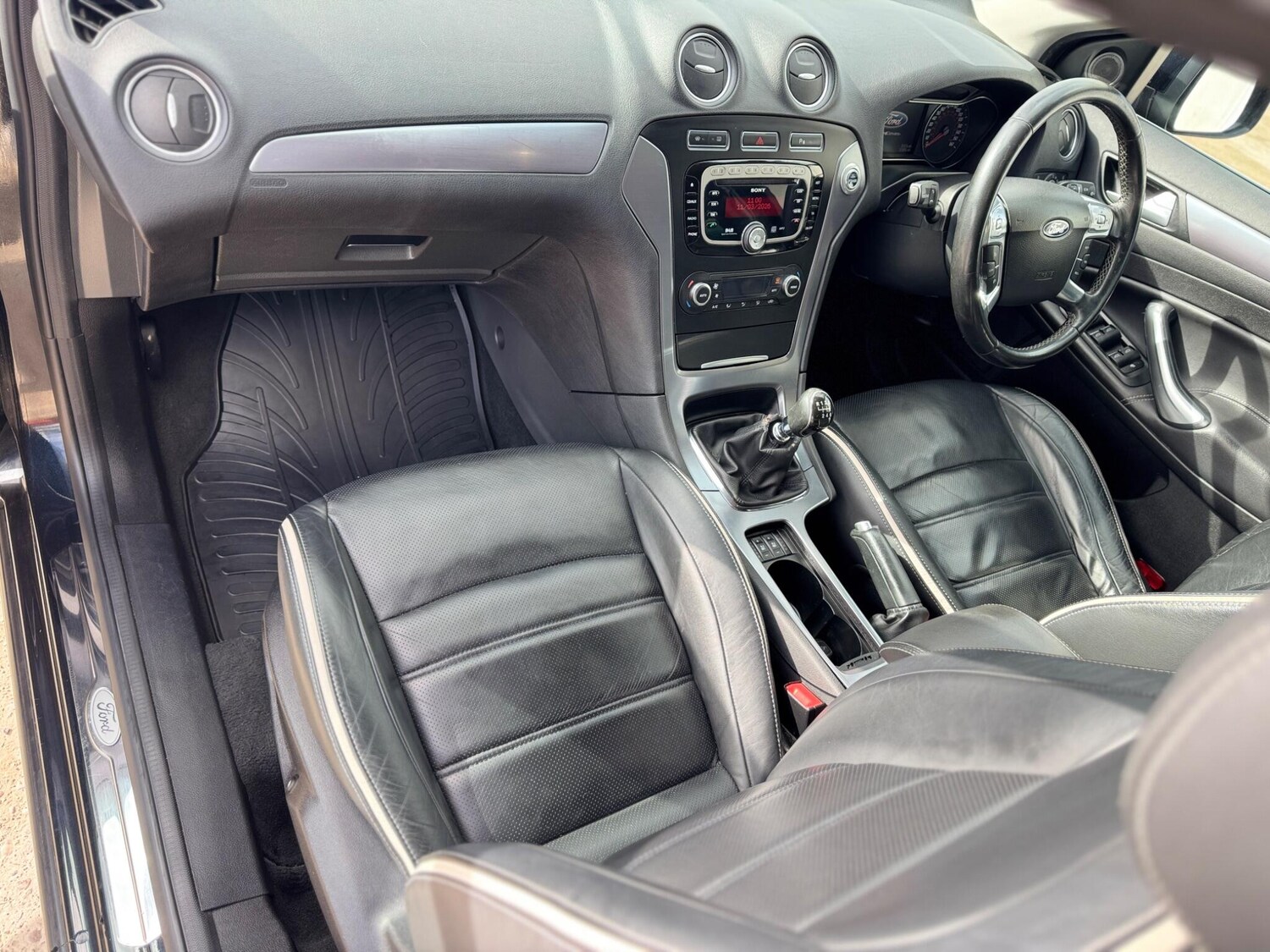 Used Ford Mondeo 2011 for sale - 77838620: Photo 33