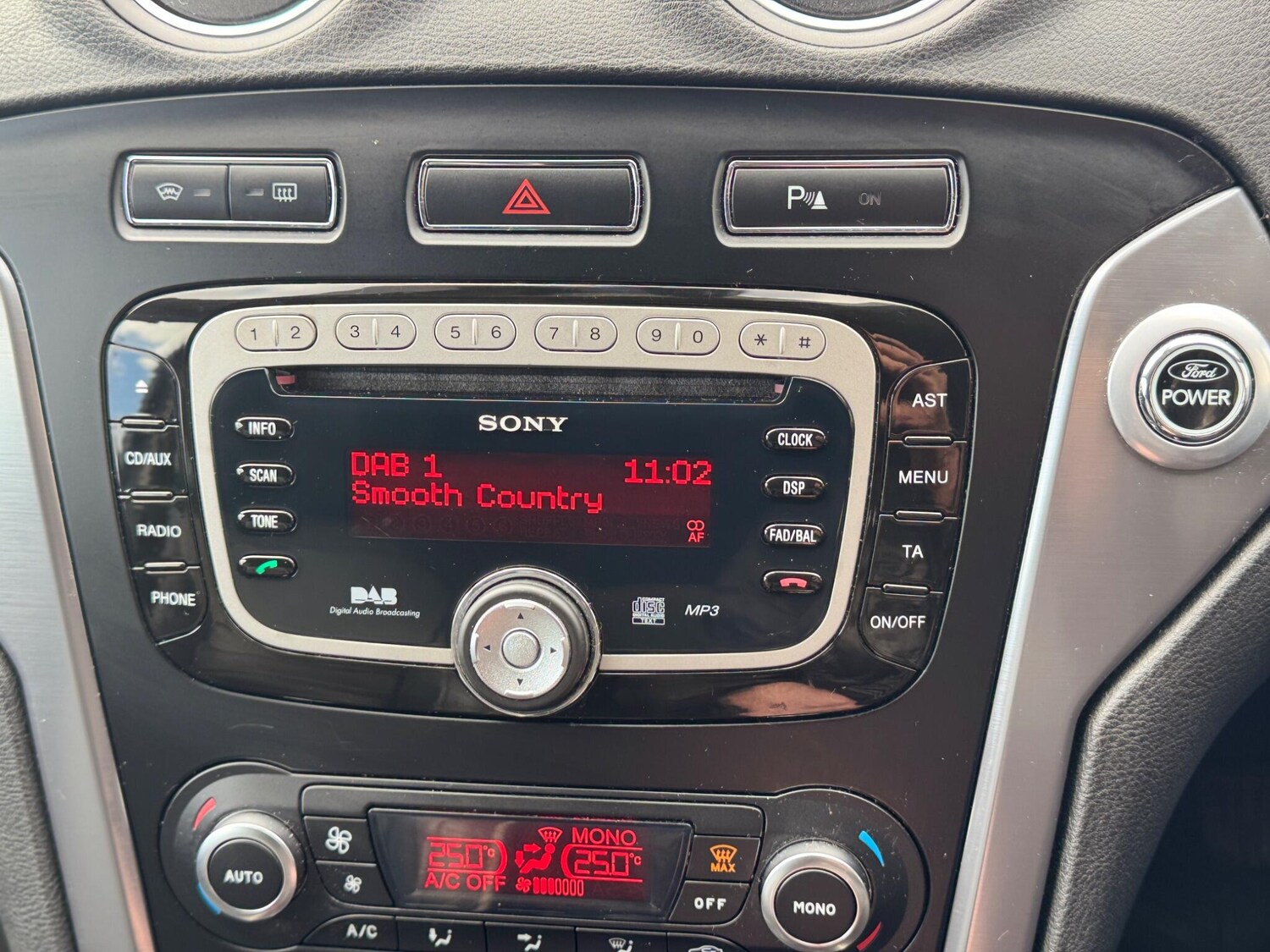 Used Ford Mondeo 2011 for sale - 77838620: Photo 35