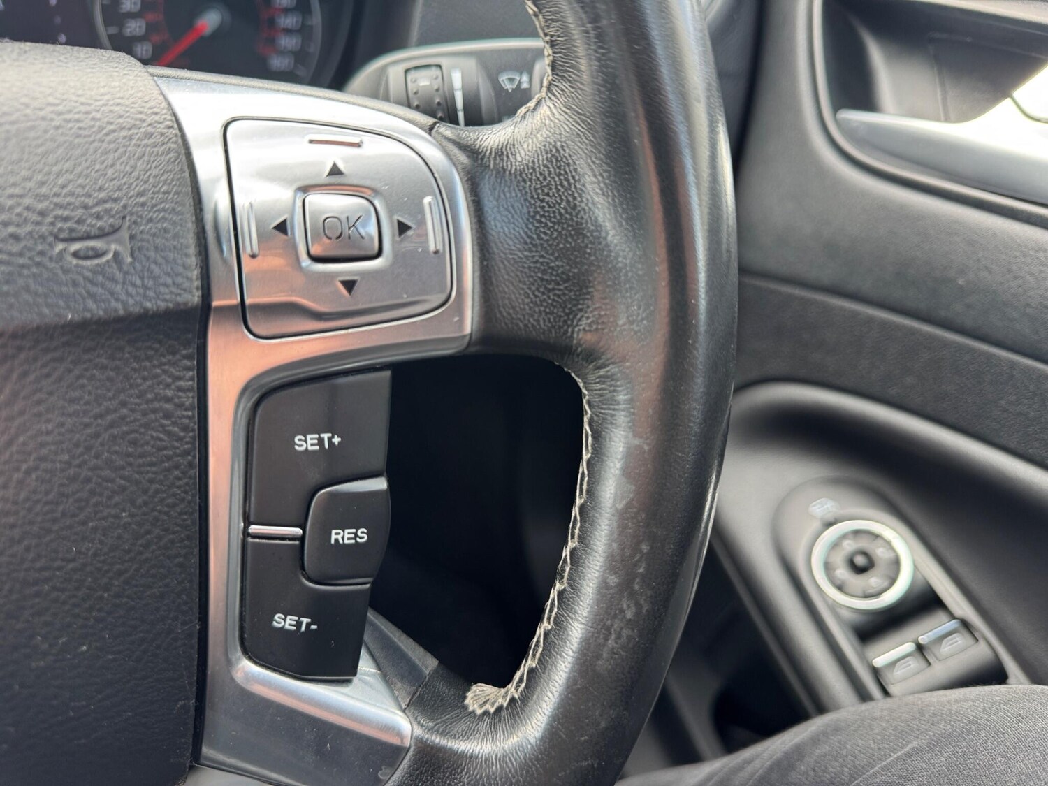 Used Ford Mondeo 2011 for sale - 77838620: Photo 40