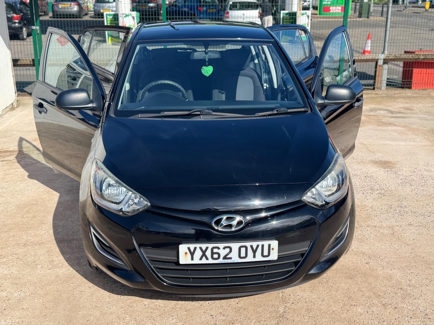 Used Hyundai i20 2012 for sale - 77882515: Photo 16