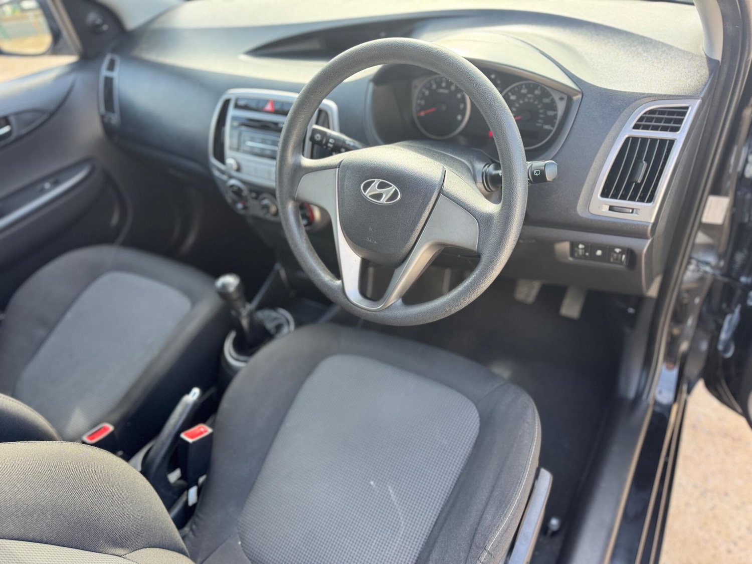 Used Hyundai i20 2012 for sale - 77882515: Photo 22