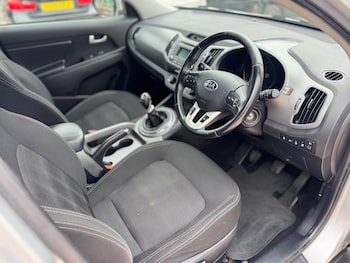 Used Kia Sportage 2016 for sale - 75990454: Photo