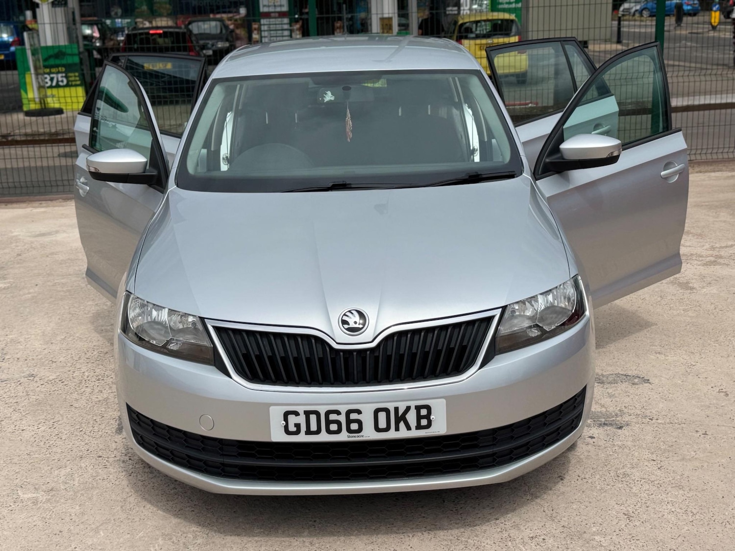 Used Skoda Rapid Spaceback 2016 for sale - 76988092: Photo 24