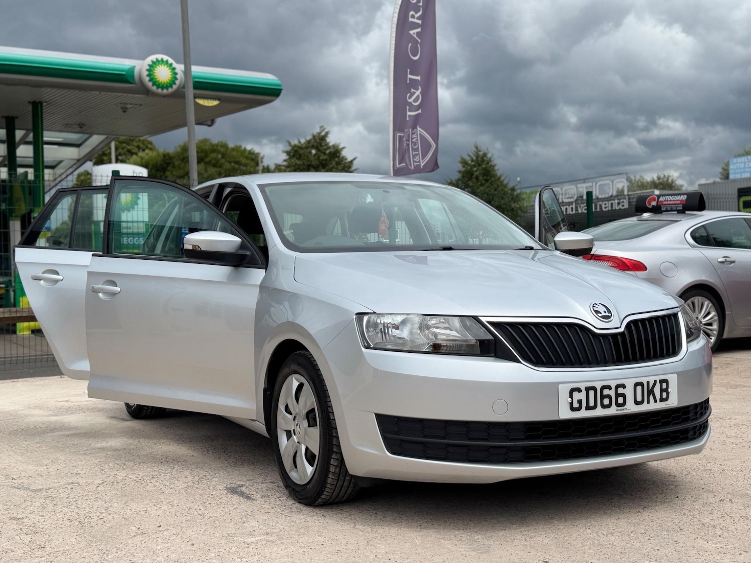Used Skoda Rapid Spaceback 2016 for sale - 76988092: Photo 26
