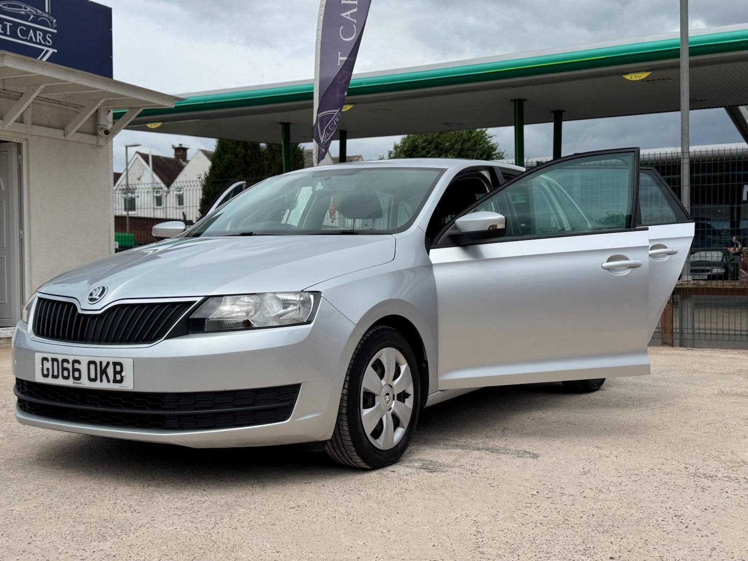 Used Skoda Rapid Spaceback 2016 for sale - 76988092: Photo 27