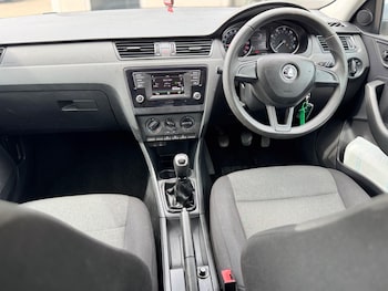 Used Skoda Rapid Spaceback 2016 for sale - 76988092: Photo