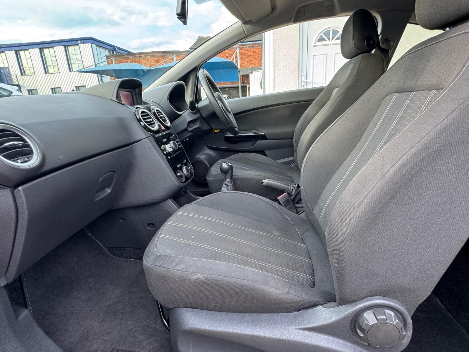 Used Vauxhall Corsa 2015 for sale - 76942367: Photo 31