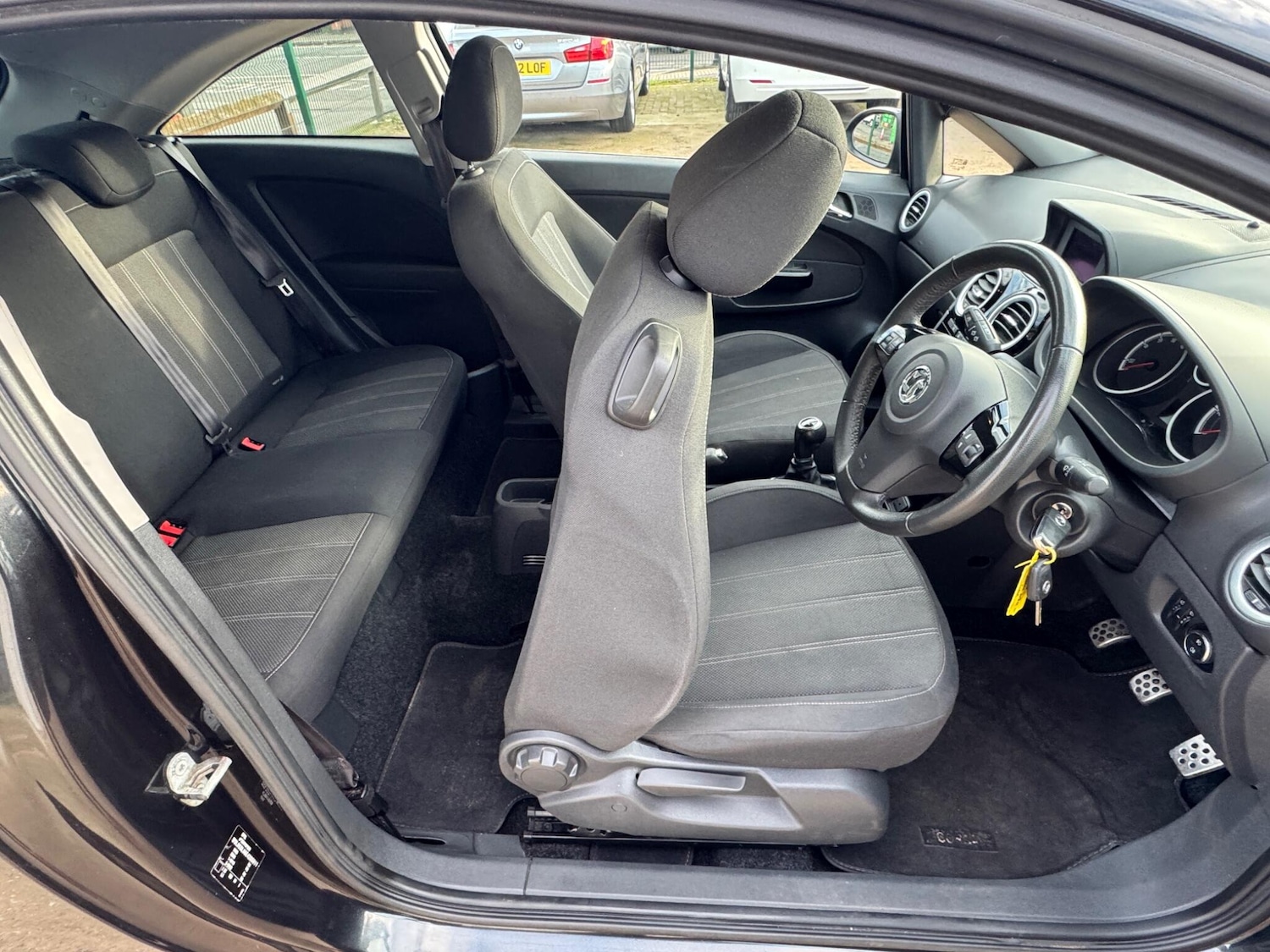 Used Vauxhall Corsa 2015 for sale - 76942367: Photo 32