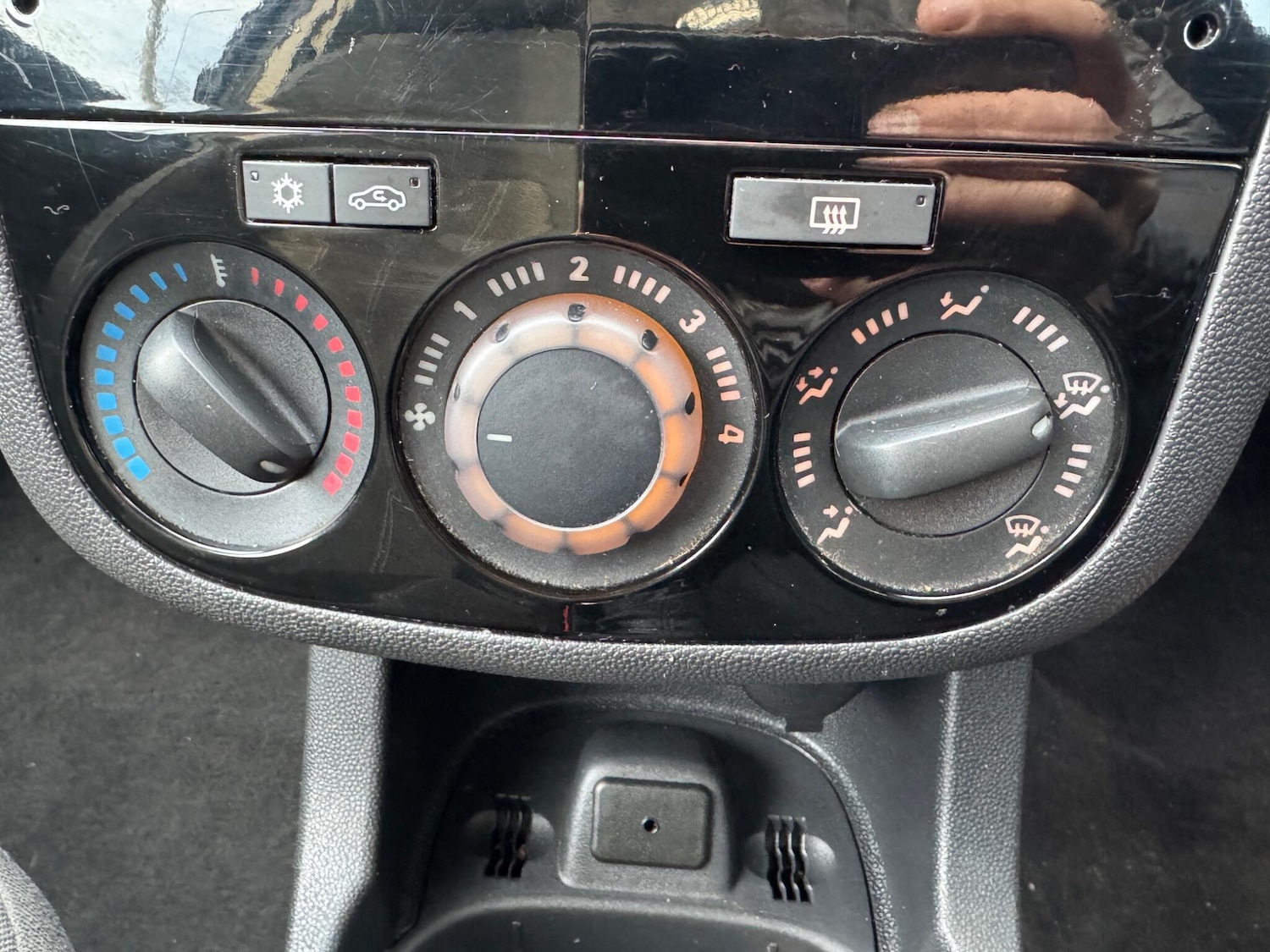 Used Vauxhall Corsa 2015 for sale - 76942367: Photo 36