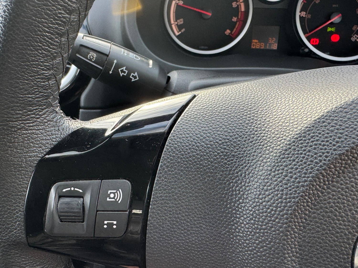 Used Vauxhall Corsa 2015 for sale - 76942367: Photo 37