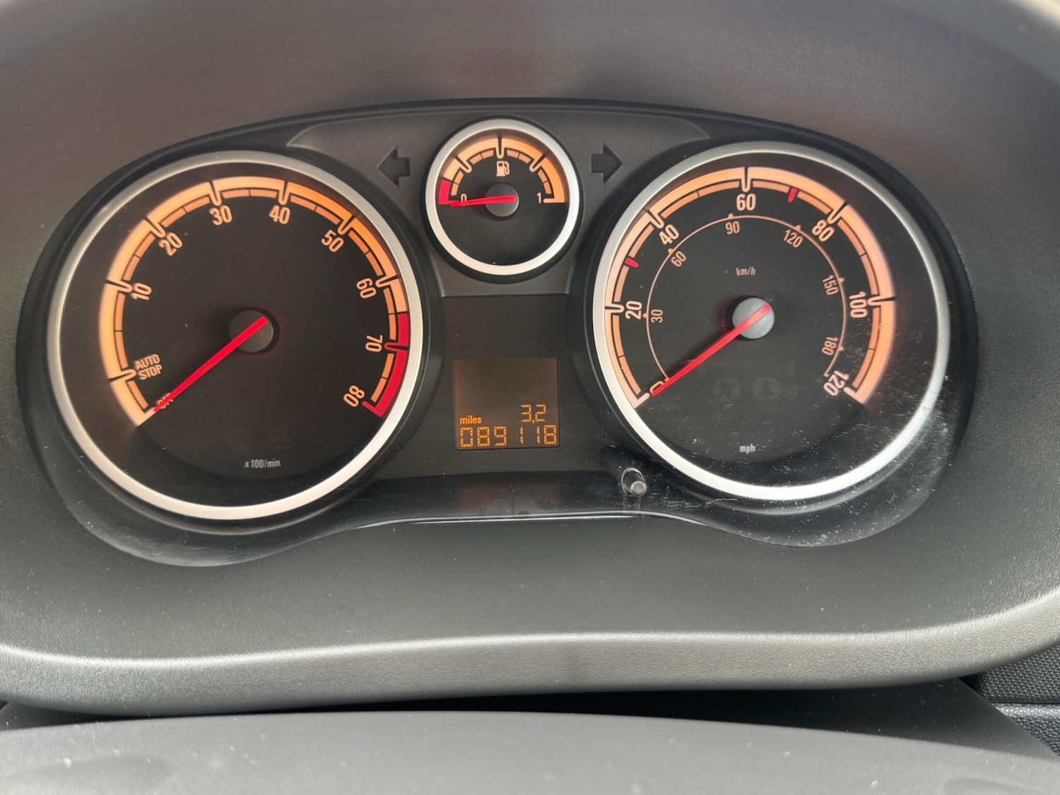 Used Vauxhall Corsa 2015 for sale - 76942367: Photo 7