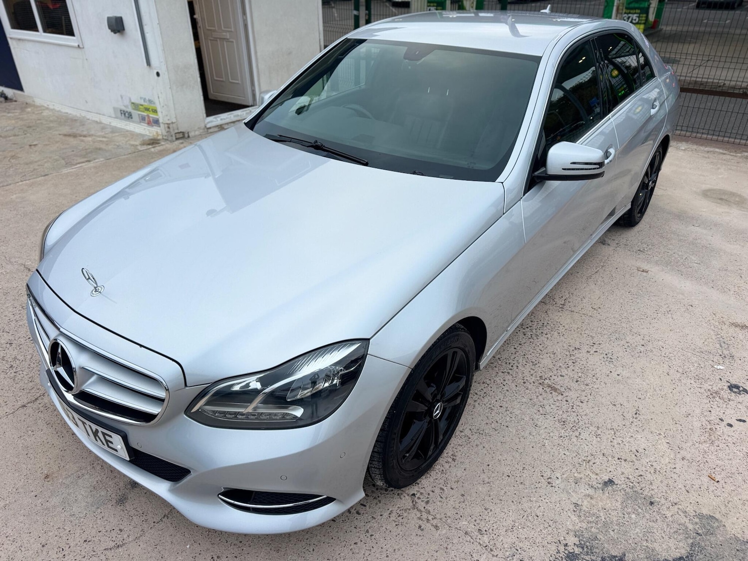 Used Mercedes-Benz E Class 2013 for sale - 76446478: Photo 15