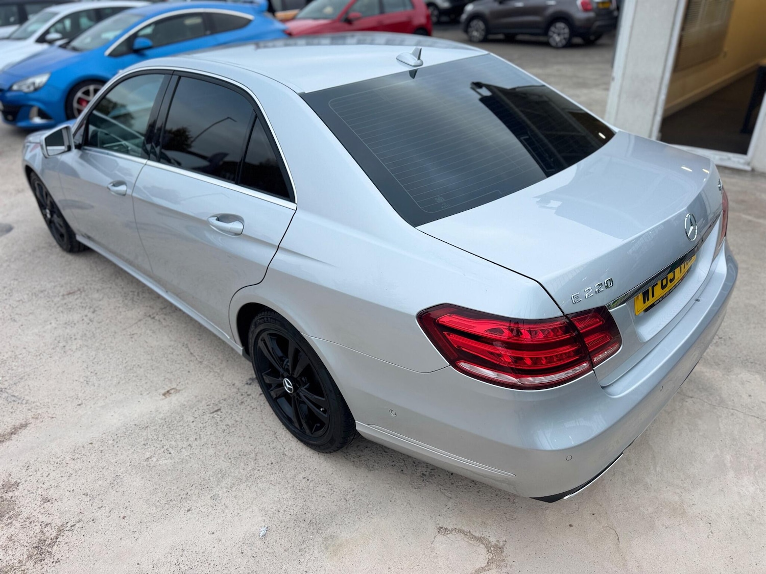 Used Mercedes-Benz E Class 2013 for sale - 76446478: Photo 18