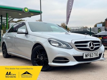Used Mercedes-Benz E Class 2013 for sale - 76446478: Photo