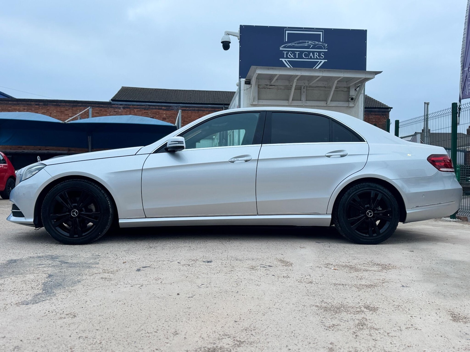 Used Mercedes-Benz E Class 2013 for sale - 76446478: Photo 20