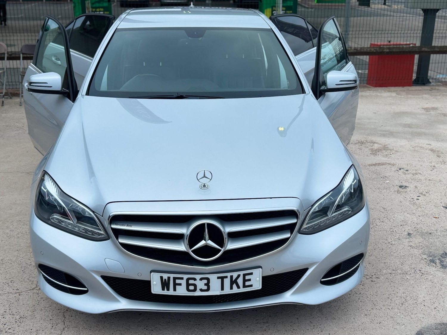 Used Mercedes-Benz E Class 2013 for sale - 76446478: Photo 21
