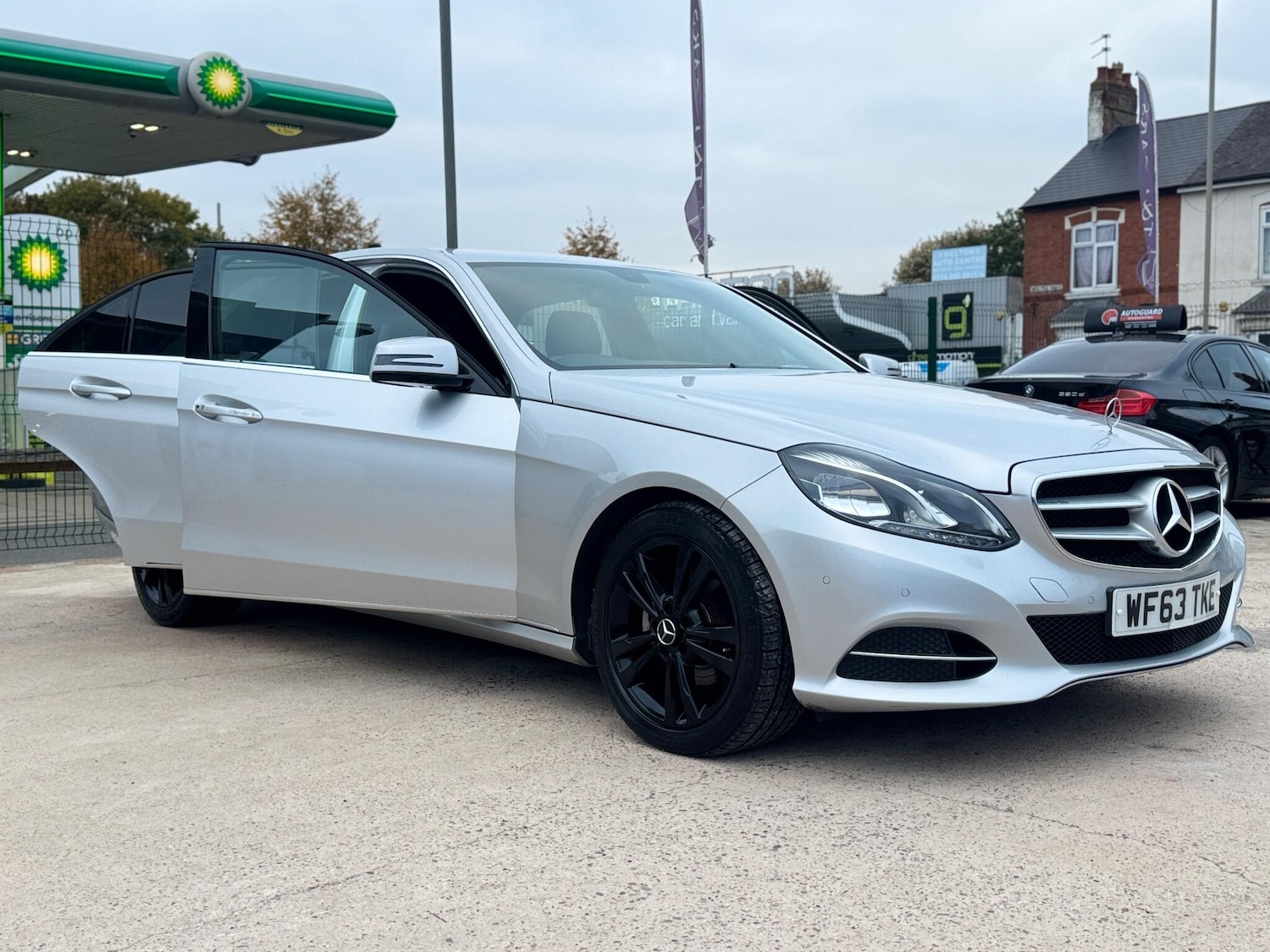 Used Mercedes-Benz E Class 2013 for sale - 76446478: Photo 23