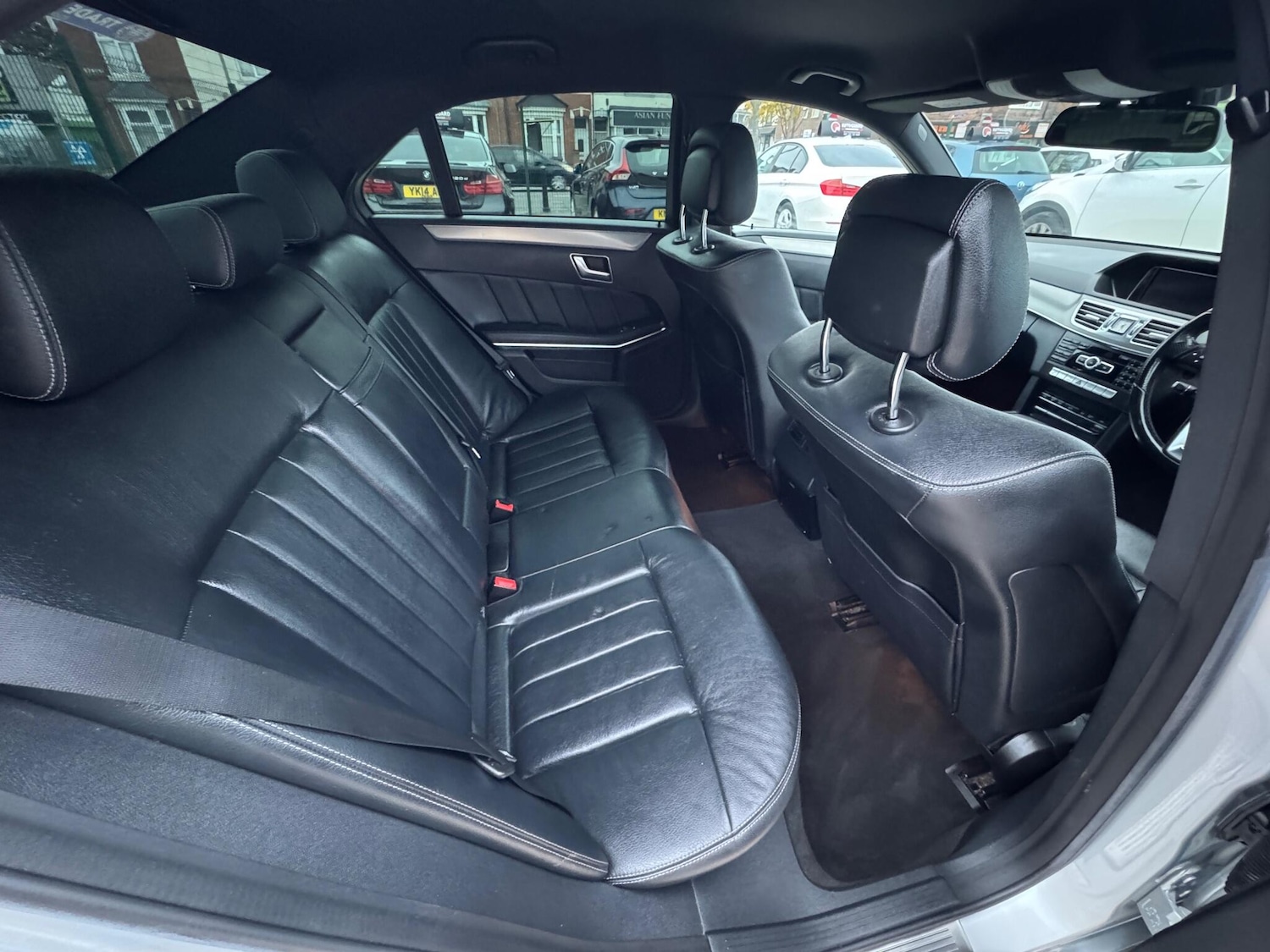 Used Mercedes-Benz E Class 2013 for sale - 76446478: Photo 26