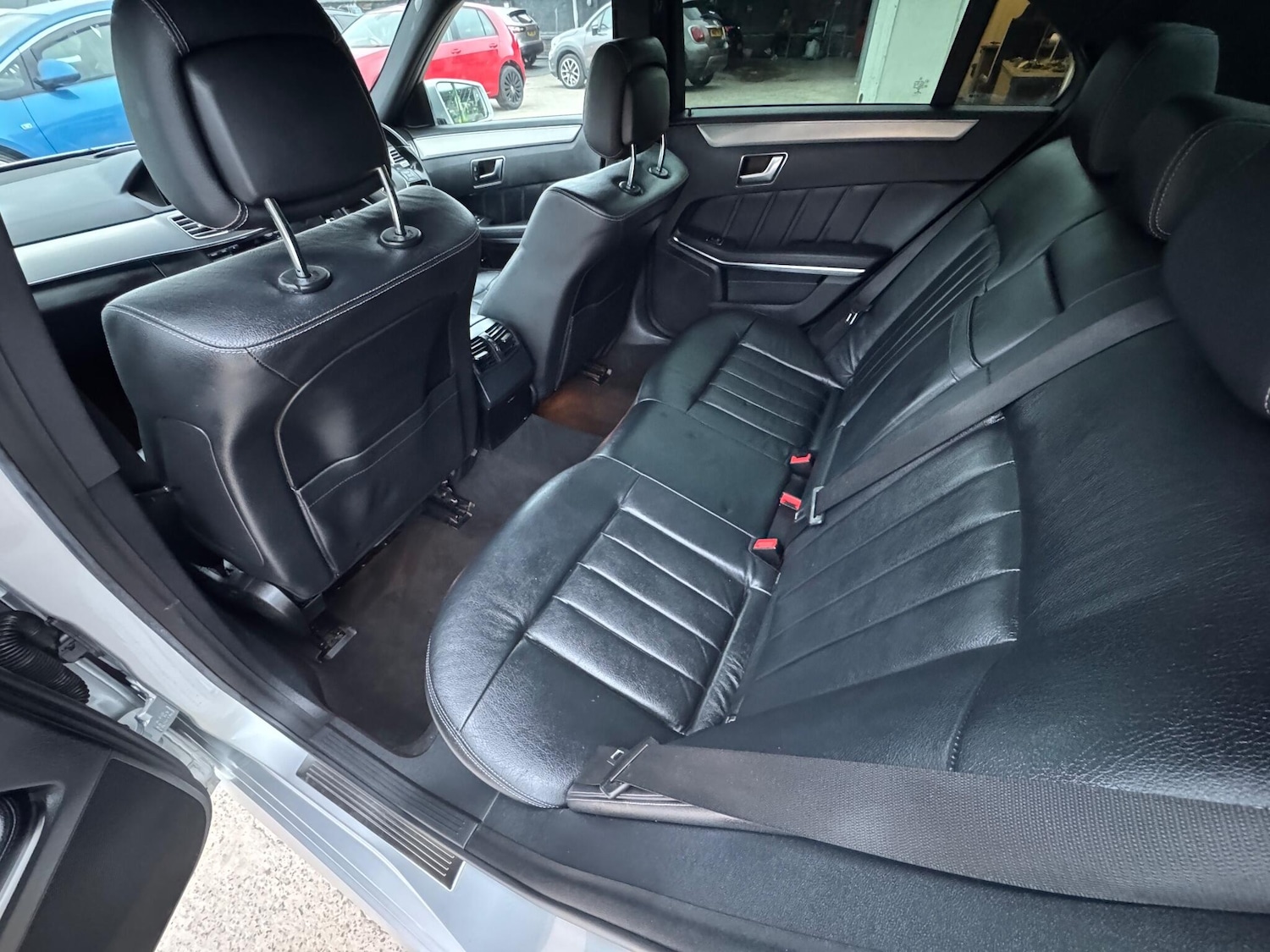 Used Mercedes-Benz E Class 2013 for sale - 76446478: Photo 35